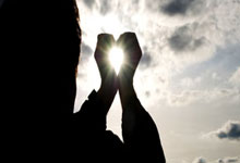 雷火电竞APP-当红蓝血脉喷张，中超赛场迎来世纪之战！巴萨利物浦天河对决全记录