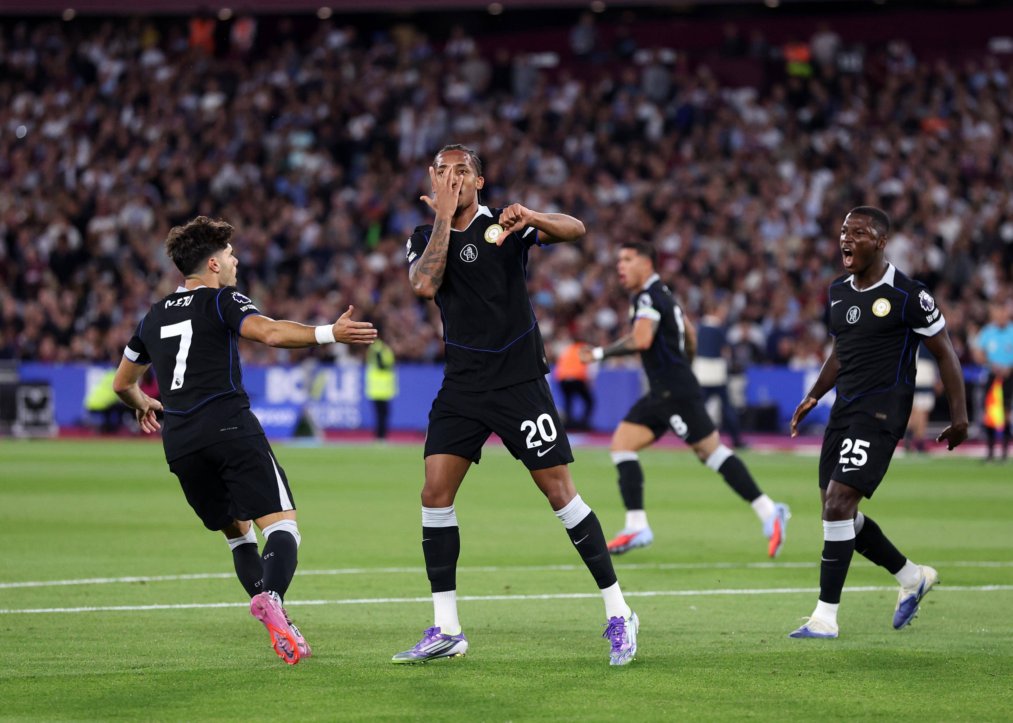 雷火电竞下载-切尔西后防线表现糟糕，需加强训练