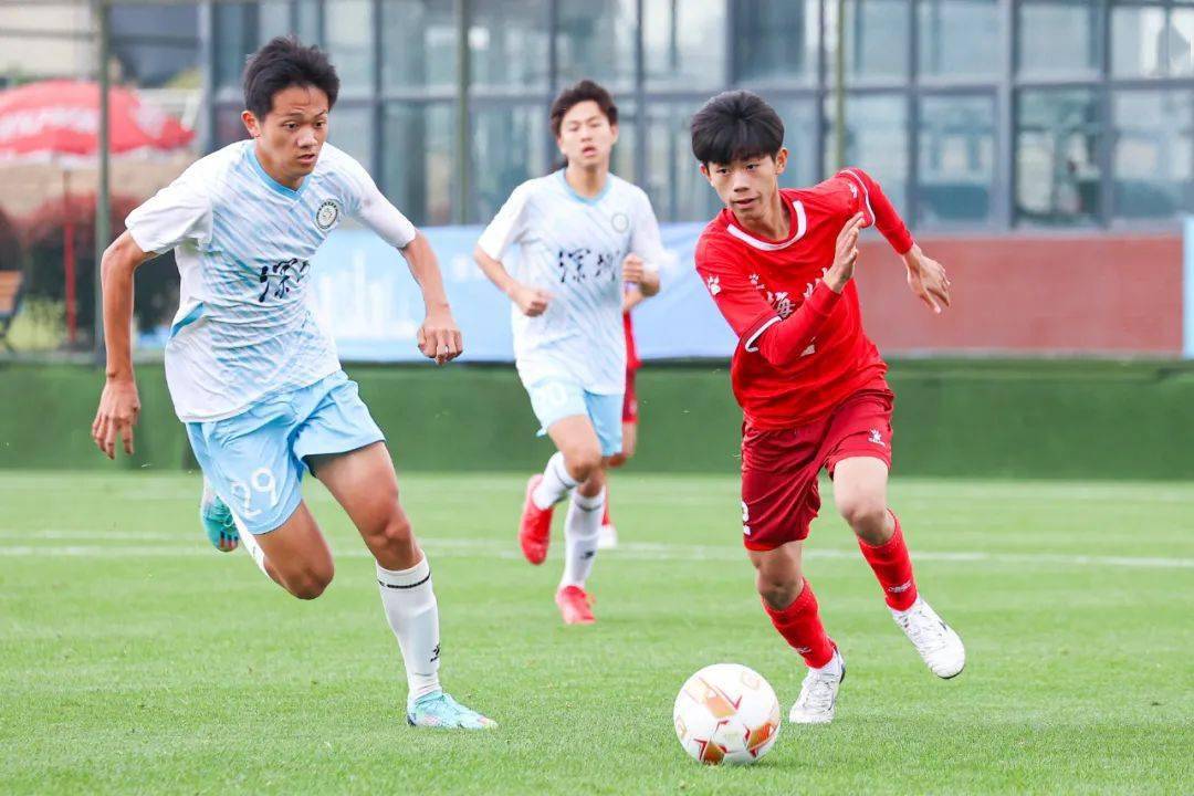 全国足球青少年杯日程紧张登场