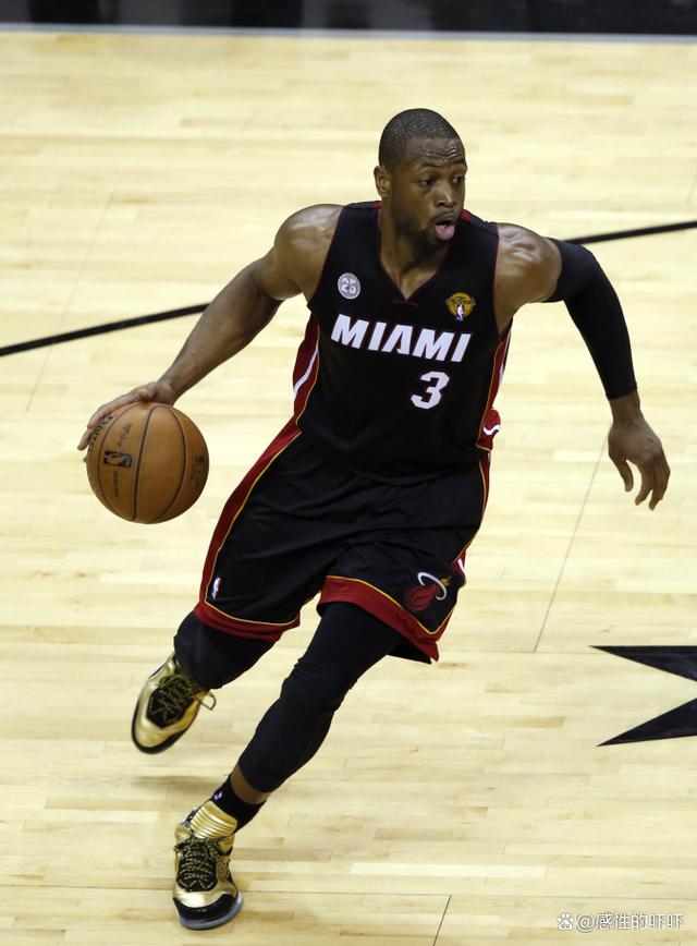 雷火电竞入驻-篮球选手韦德突破个人得分纪录