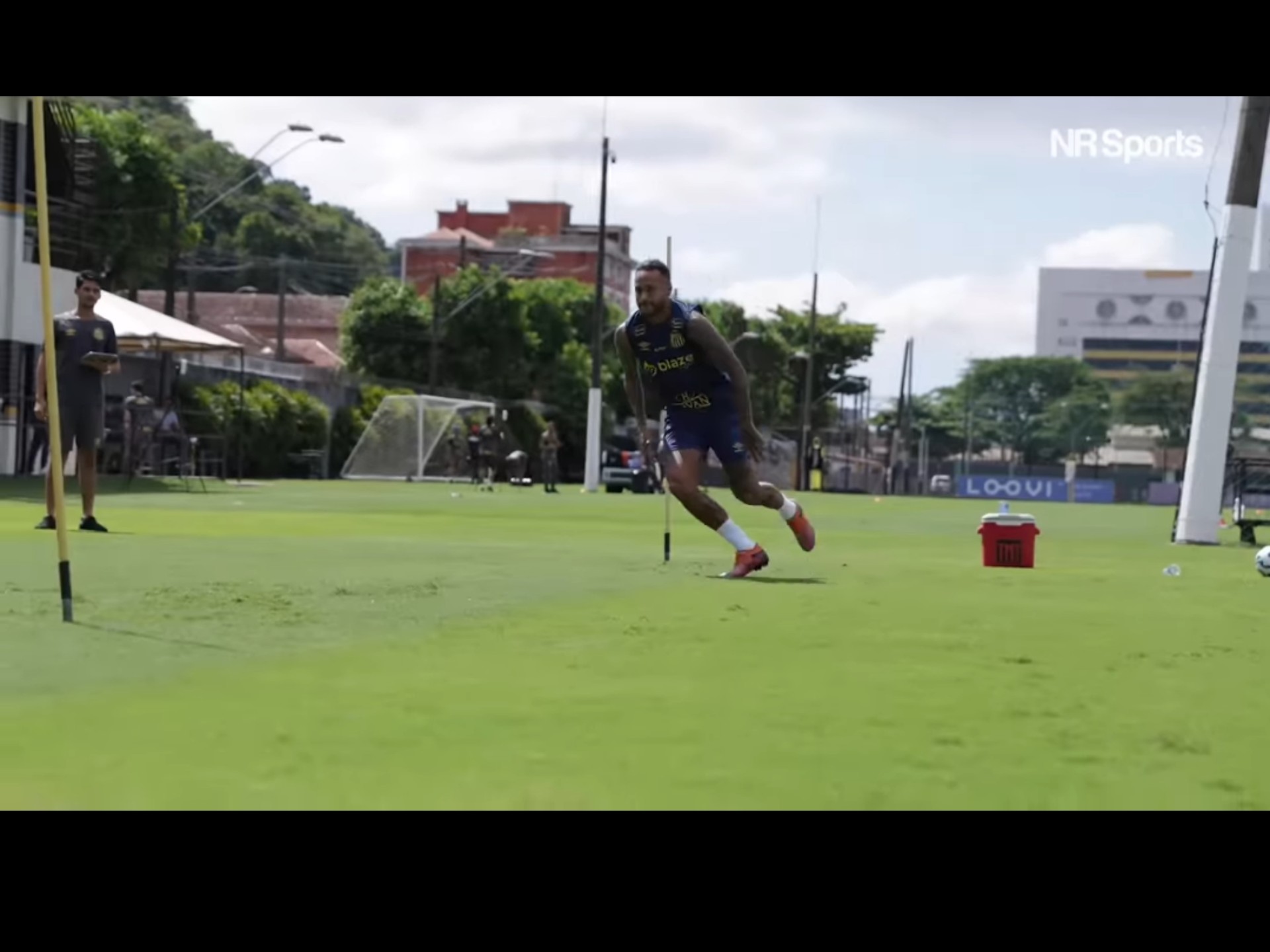 雷火电竞网站-塞内加尔队球员接受恢复训练的简单介绍