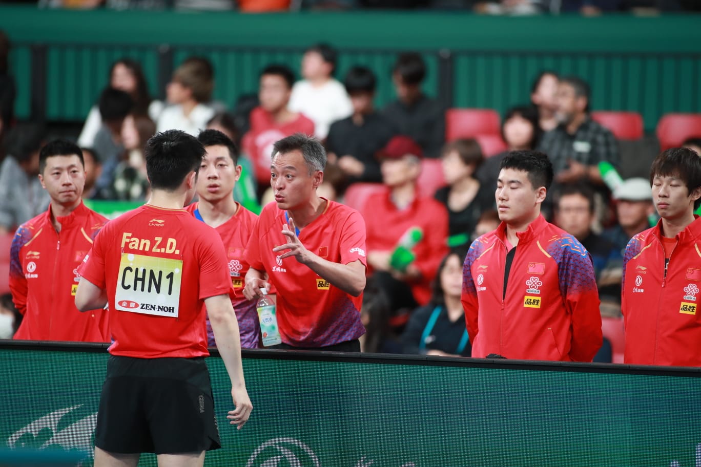 中国队横扫英格兰队，奥恰洛夫点燃赛场