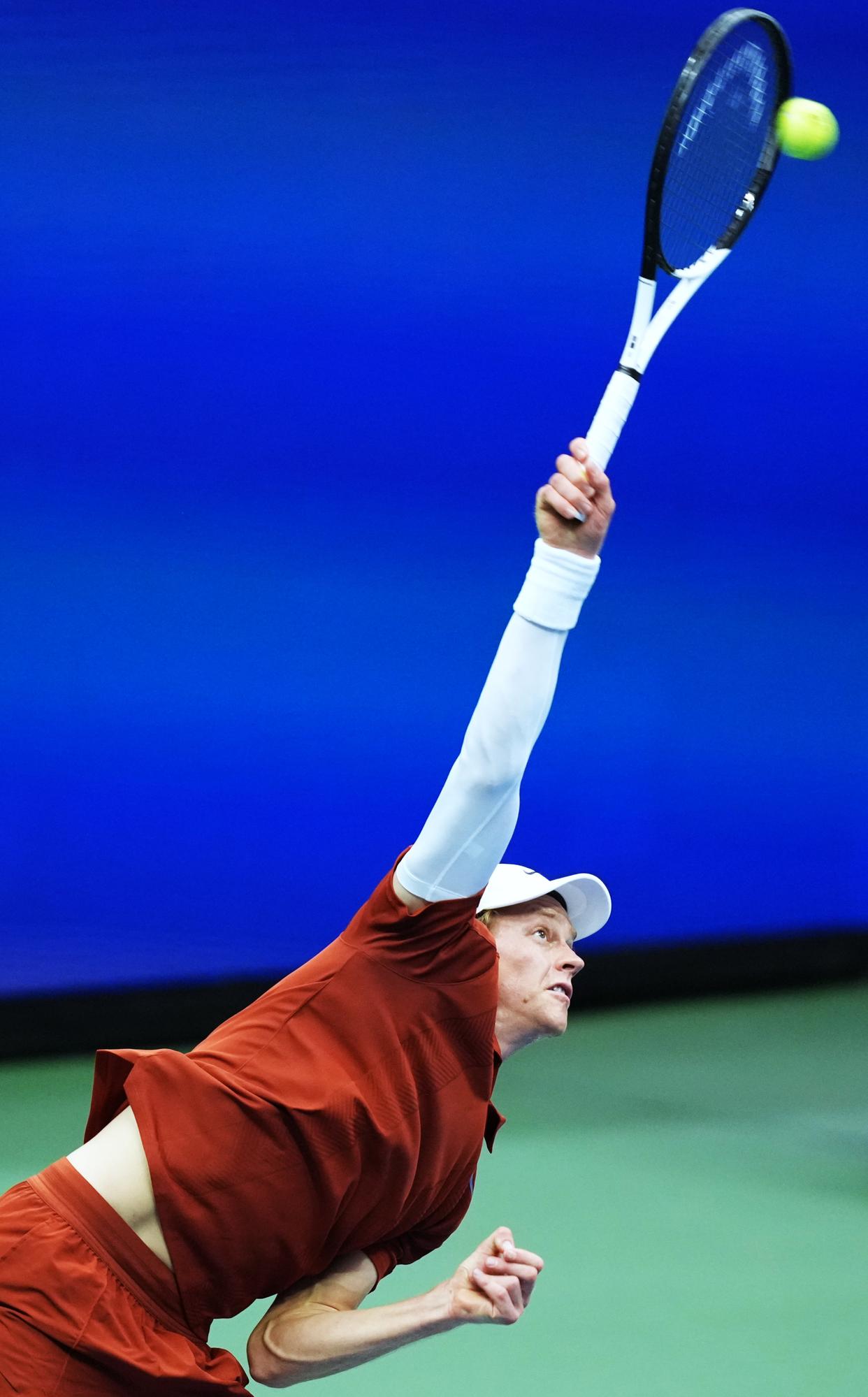 美网险胜法网，阿尔卡拉斯惊艳四座