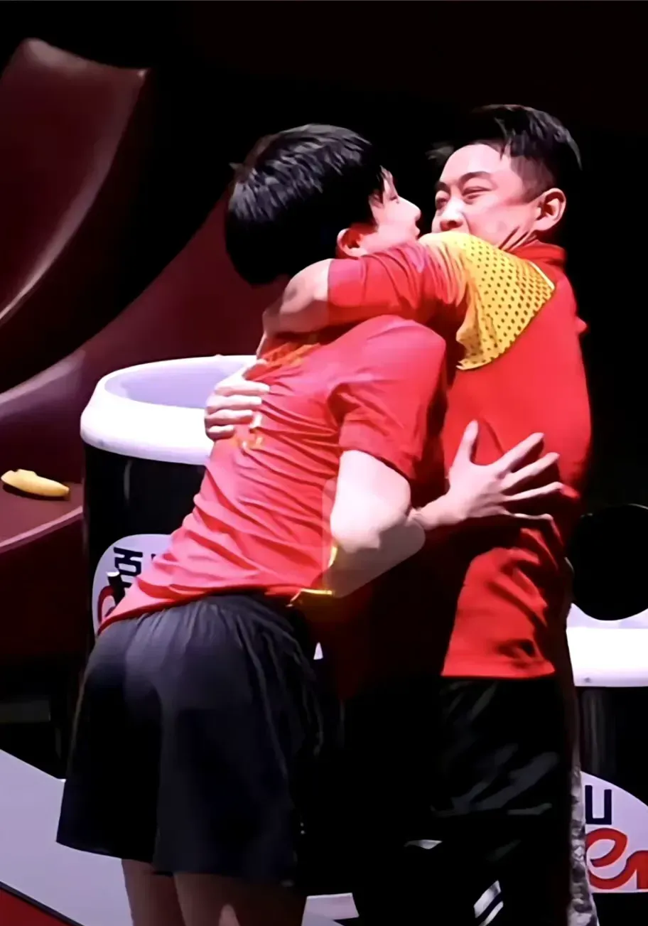 雷火电竞亚洲先驱-法国队鏖战英格兰队，王皓点燃赛场